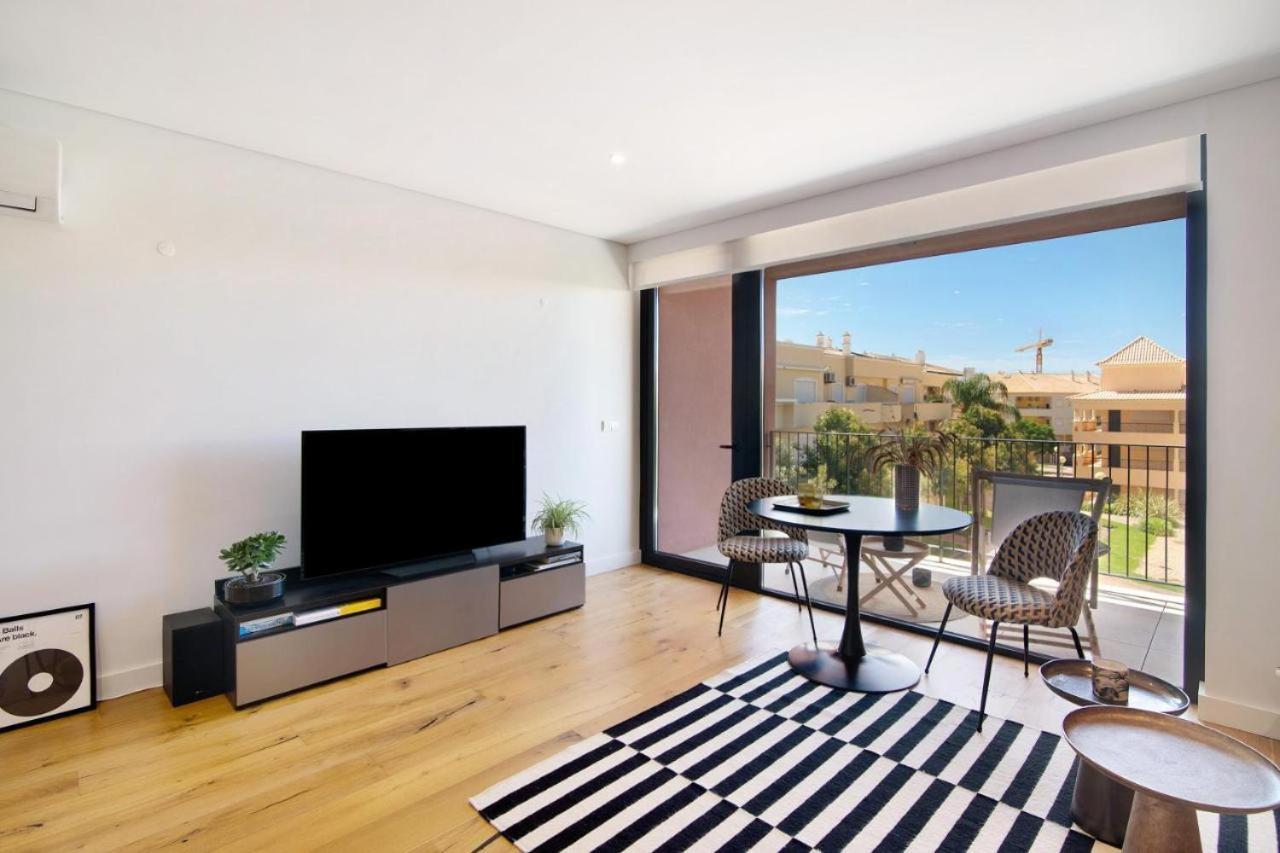 Beautiful Modern Design Condo With Swimming Pool וילהמורה מראה חיצוני תמונה